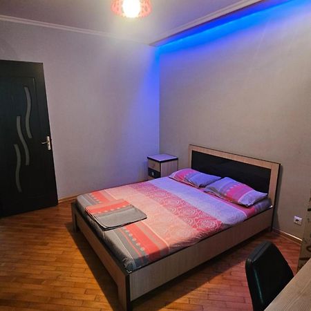 Nukri-2017 Apartment Batumi Exterior foto