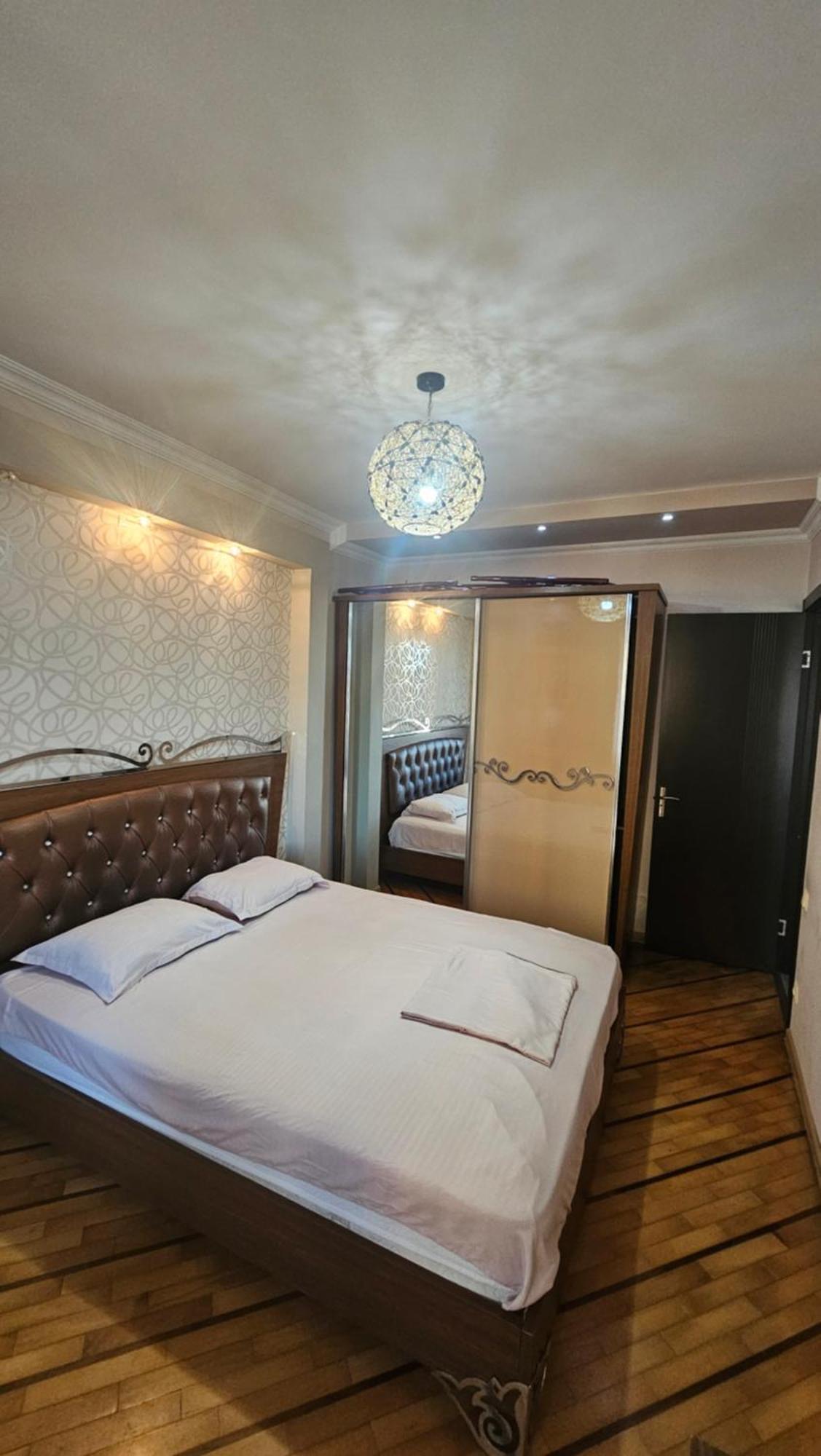 Nukri-2017 Apartment Batumi Exterior foto